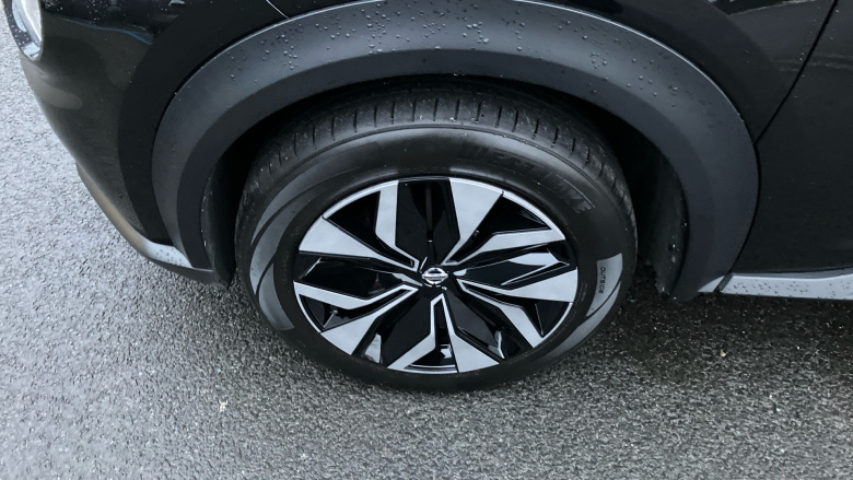 Nissan Juke 1.0 DiG-T 114 Acenta 5dr Petrol Hatchback